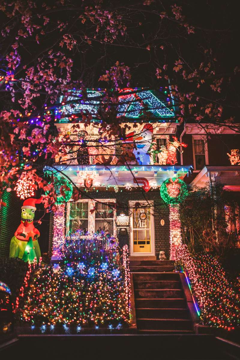 08 Richmond Virginia Neighborhood - Tacky Light Tour - Winter Holiday Christmas - Home House Lights Decorate.JPG